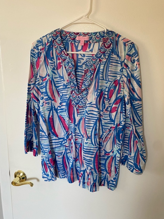 Lilly Pulitzer Tops - Lilly Pulitzer Blue, Pink & White Printed V-Neck Tunic